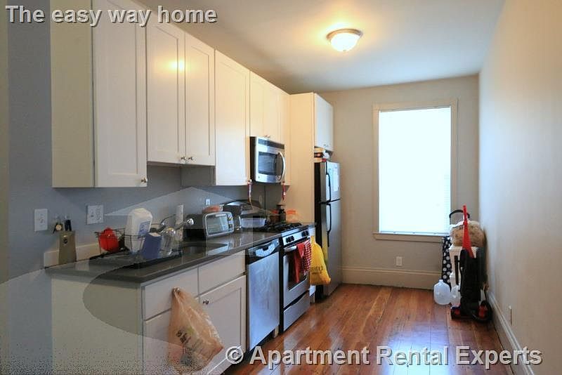 1st image of 103 Winter St #3