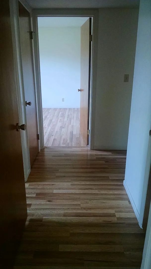 9785 McAnarlin — Photo 4