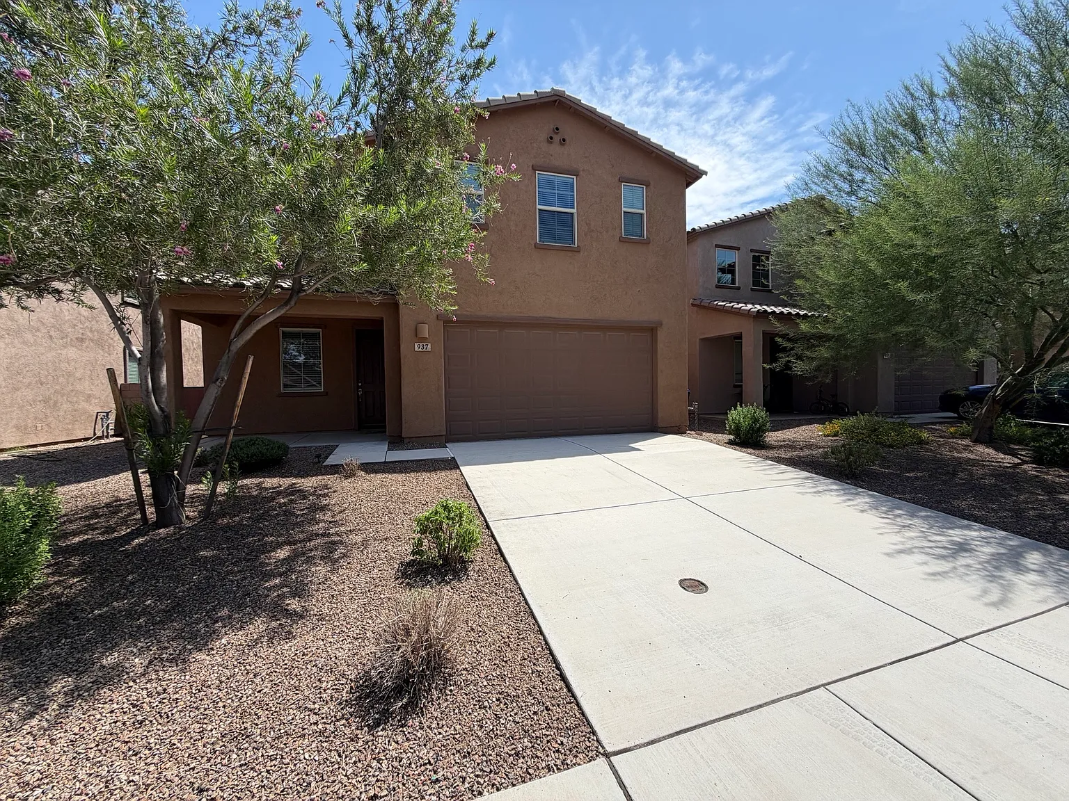 4 bed, 2.5 bath, 2652 sqft, $2,500 — Photo 2