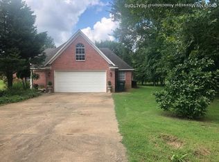 2535 Plum Point Rd, Southaven, MS 38672