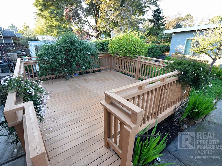 1435 Parker Street — Photo 17