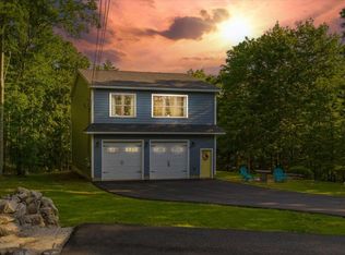 127 N Raymond Rd, Gray, ME 04039