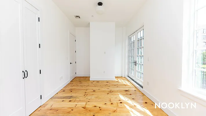 Rented by Nooklyn NYC LLC | media 70