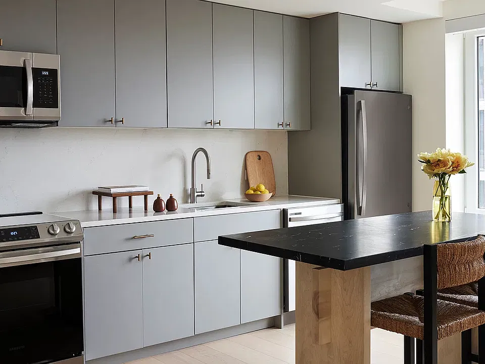 445 Gerard Ave #W533