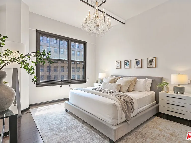 1645 N Vine St #706 — Photo 23