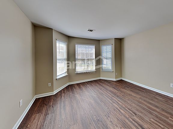 4th image of 1446 Wilson Manor Cir