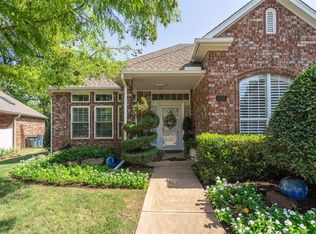 229 Shortgrass Rd, Edmond, OK 73003
