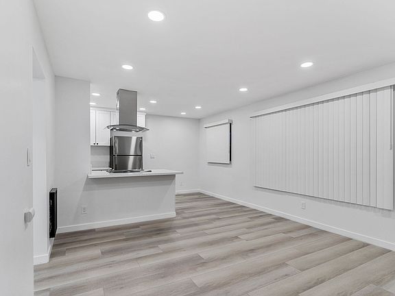 4th image of 908 Roswell Ave APT 5