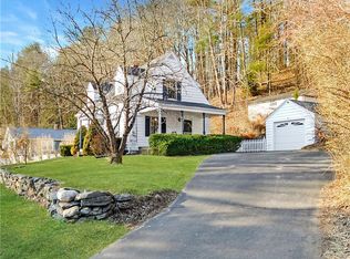 68 Main St, Sparrow Bush, NY 12780