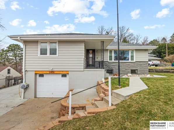 2408 Chandler Rd E, Bellevue, NE 68005