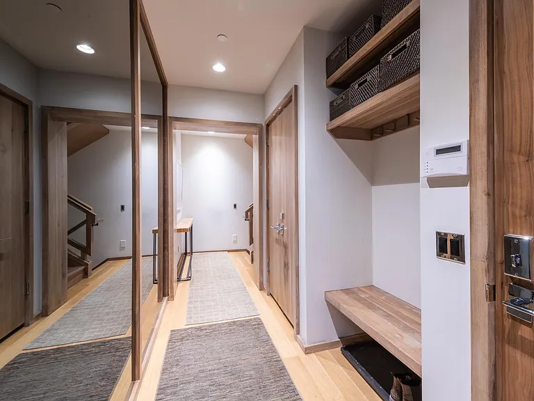 119 Woodside Ave — Photo 20