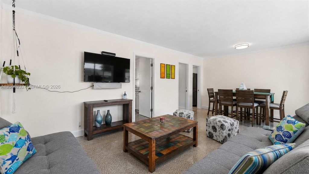 3201 SE 12th St APT A2, photo 6