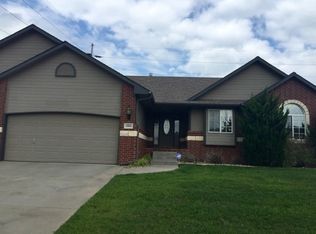 2001 N Newberry St, Derby, KS 67037