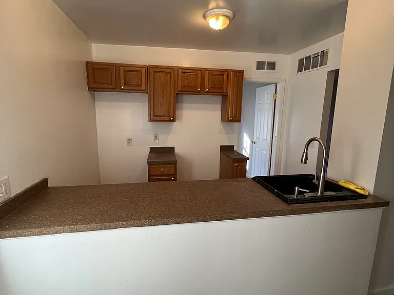 11328 E Ten Mile Rd — Photo 2