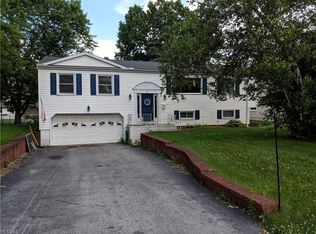 4 Bob White Ct, Youngstown, OH