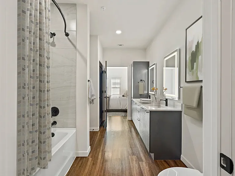Azalea Luxury Apartments — Photo 38