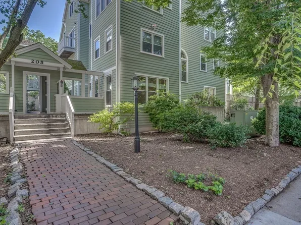 179 Richdale Ave #A24, Cambridge, MA 02140