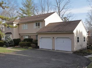 635 N Monroe St, Ridgewood, NJ 07450