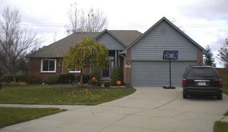 1st image of 15669 Deepwood Ct E