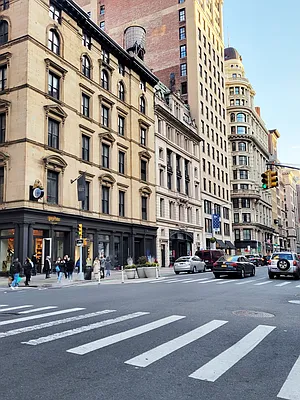 Rented by Compass | media 12