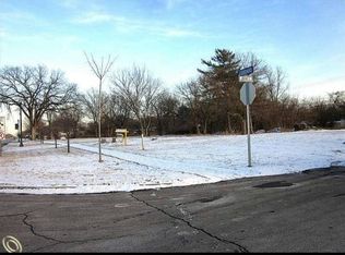 21573 Goddard Rd, Taylor, MI 48180