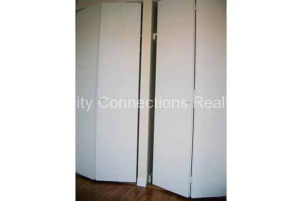 Rented by City Connections Realty | media 51