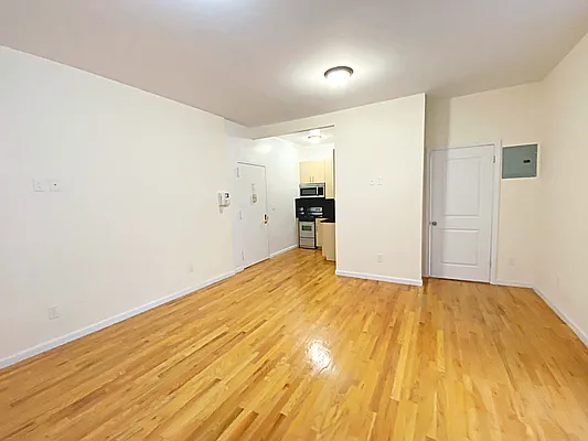 Rented by Rachel Realty | media 2