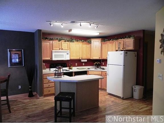 3rd image of 3621 Genevieve Ave N
