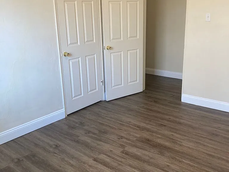 414 E Lincoln Ave — Photo 11