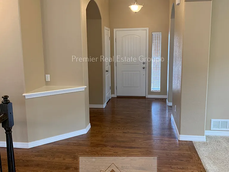 5948 Revelstoke Dr — Photo 4