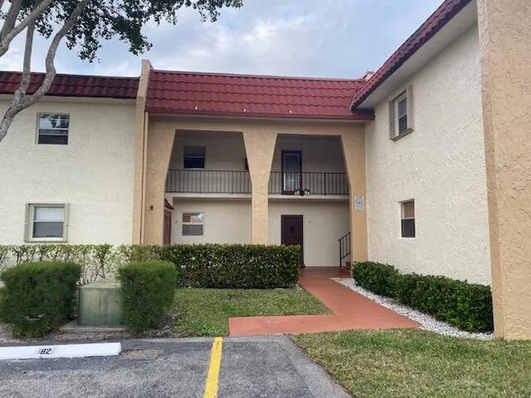 205 Lake Dora Drive #205, West Palm Beach, FL 33411