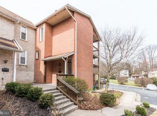 1932 Dundee Rd, Rockville, MD 20850