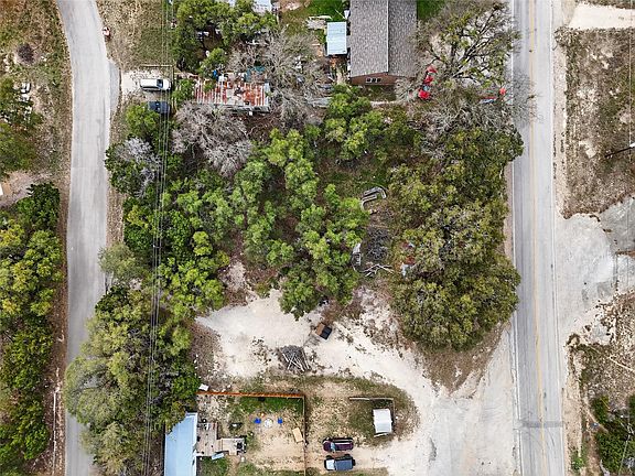 2nd image of 15728 Cranes Mill Rd