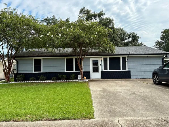 522 Paris Ln, Houma, LA 70363