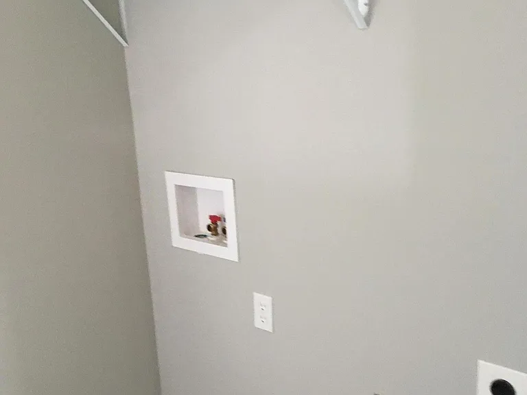 109 Trinity Ln — Photo 6