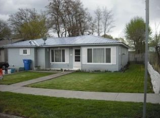 1009 S 3rd St, Lakeview, OR 97630