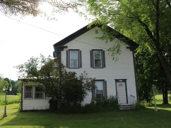 690 Main Street, Albany, VT 05820