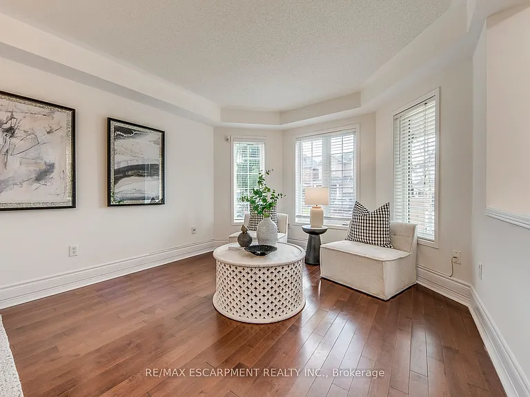 5811 Page Cres — Photo 12