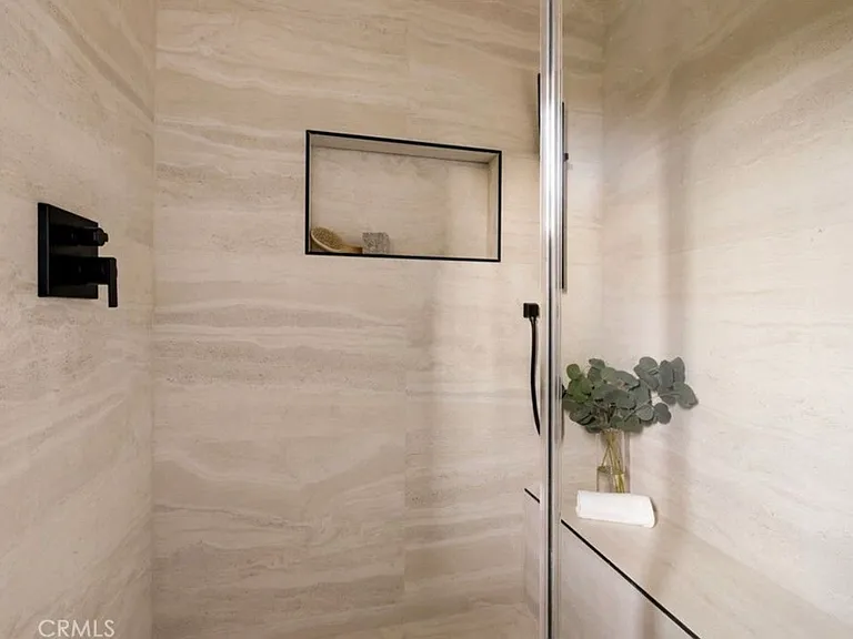 11111 Tujunga Canyon Blvd — Photo 15