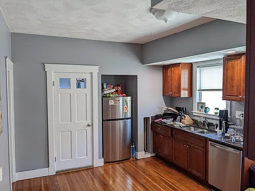 837 Fellsway Photo 1