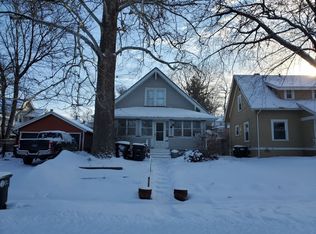 911 S 38th Ave, Omaha, NE 68105