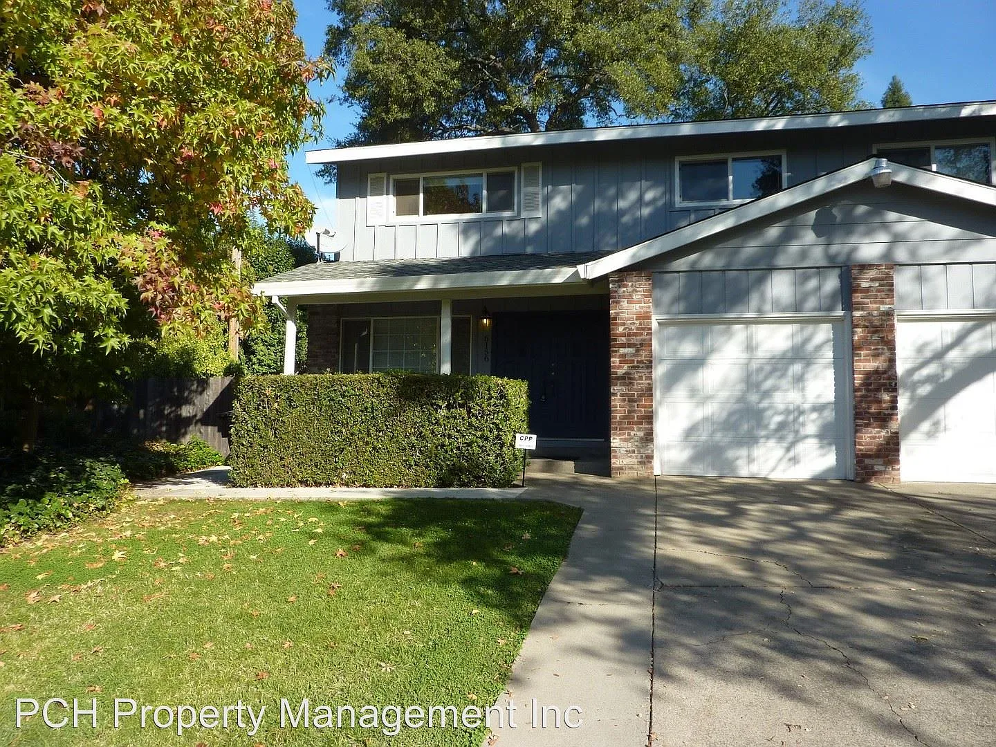 6156 Oakgreen Cir photo 1