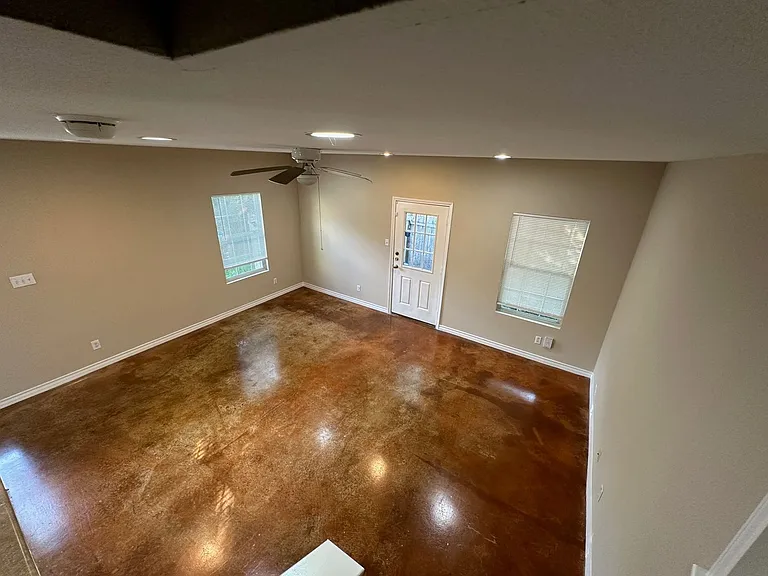 7826 Kingsbury Way — Photo 35