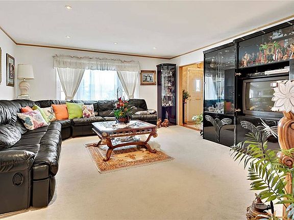 4th image of 62 Arthur Pl
