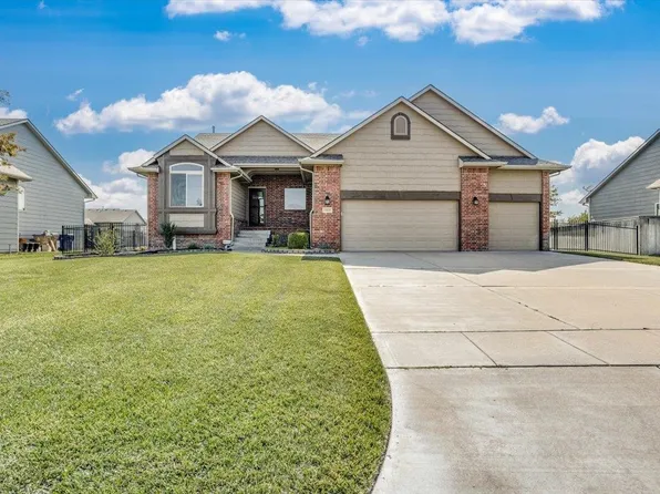 2413 N Sandstone St, Andover, KS 67002