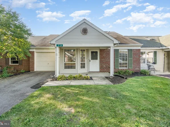 72 Greenspring Dr, Mechanicsburg, PA 17050