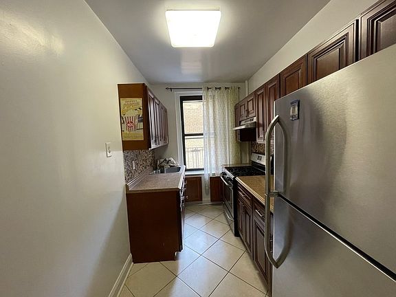 2nd image of 30-05 Broadway #22