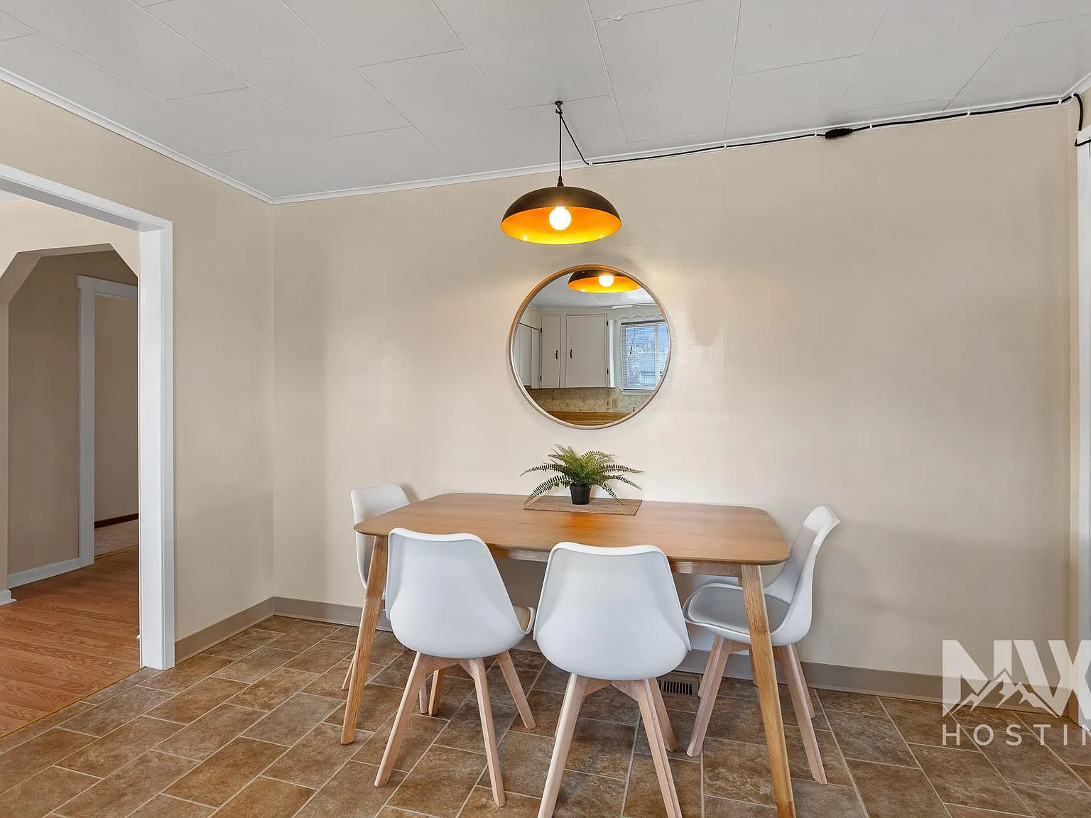 2 bed, 997 sqft, $2,350 — Photo 3