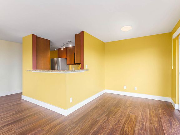 4th image of 1717 5th Ave N APT 301