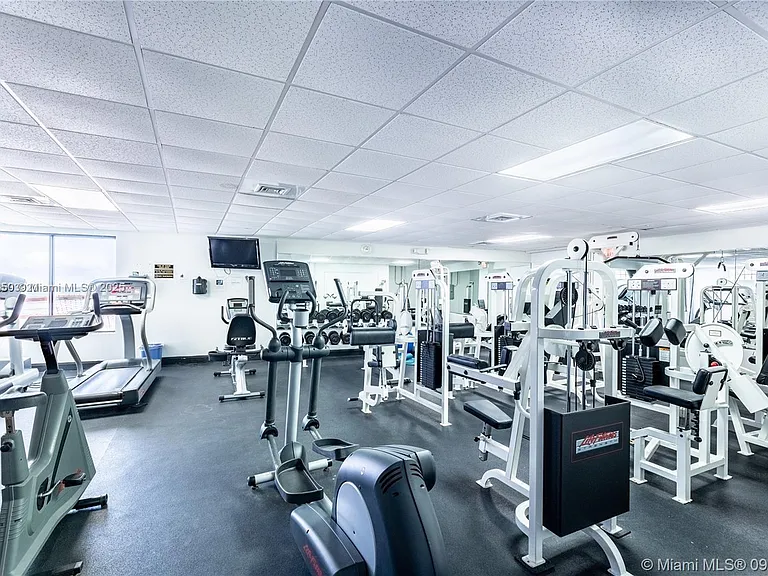 3725 S Ocean Dr #1506 — Photo 48